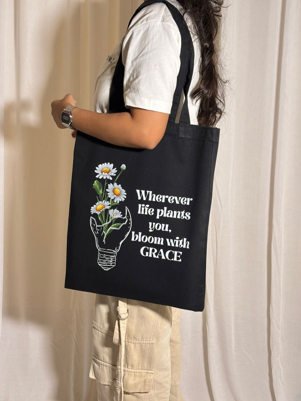 The "Bloom With Grace" Resilient Daisy Tote Bag